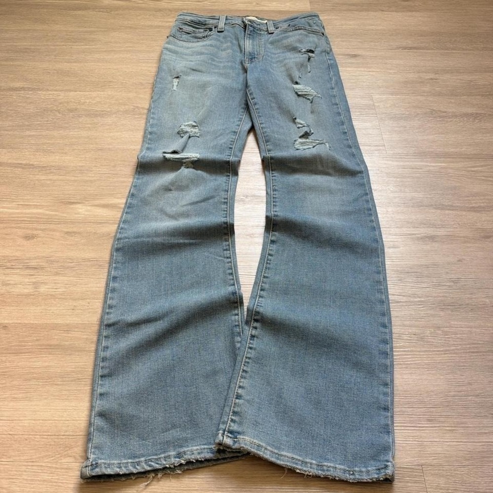 27x30 Light Blue Wash Bootcut 2000s Y2K Vintage Jeans